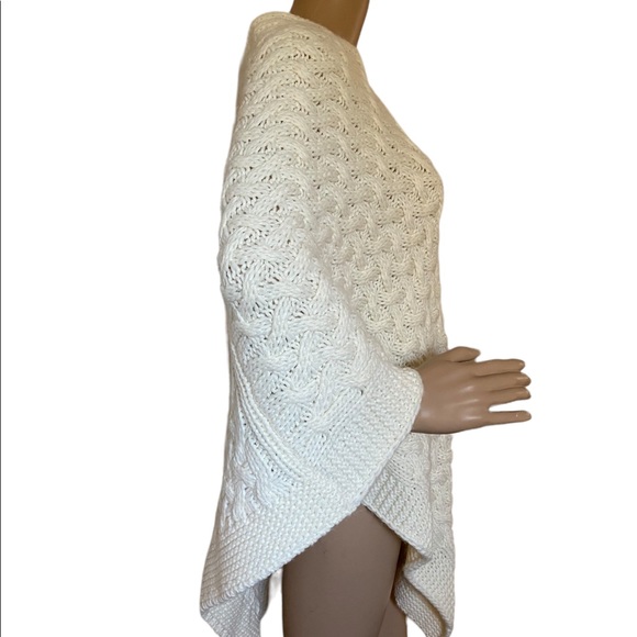 New wool, acrylic mix woven poncho - Picture 3 of 8